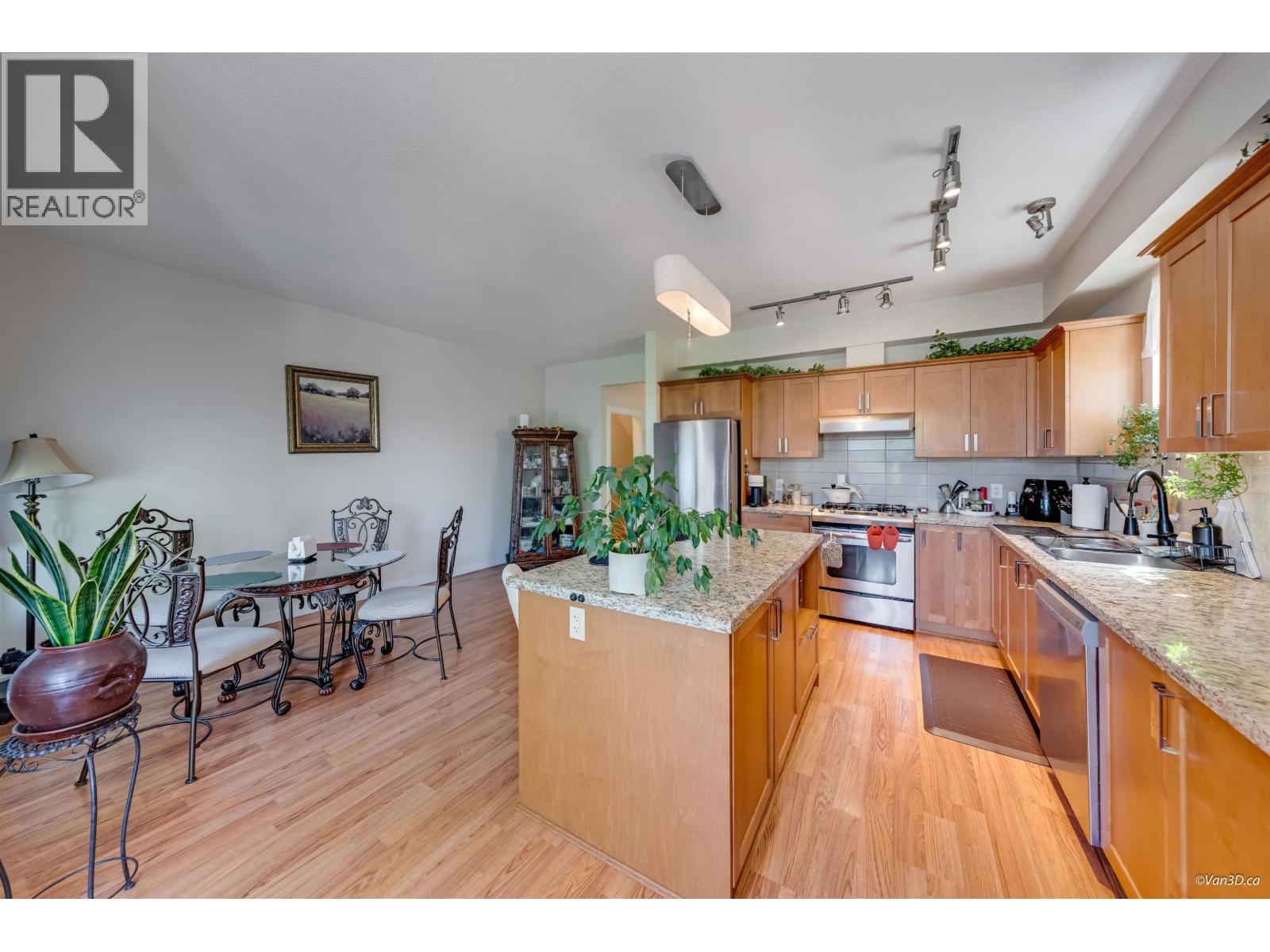 1412 Marguerite Street Property Photo 9