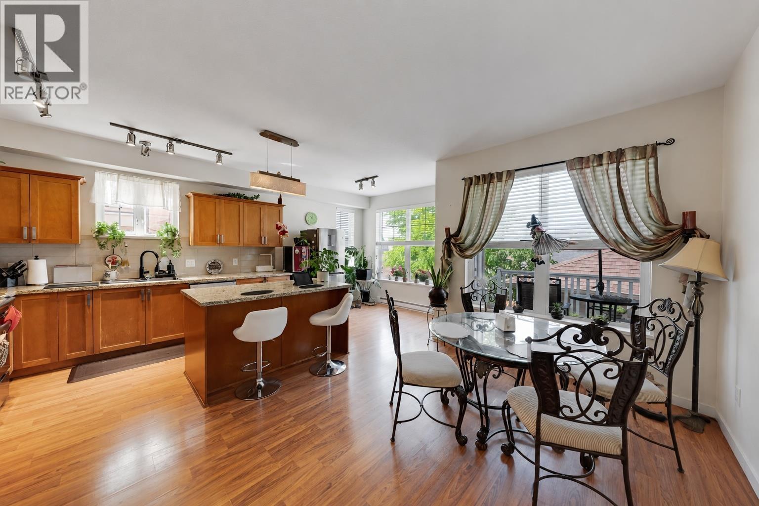 1412 Marguerite Street Property Photo 10