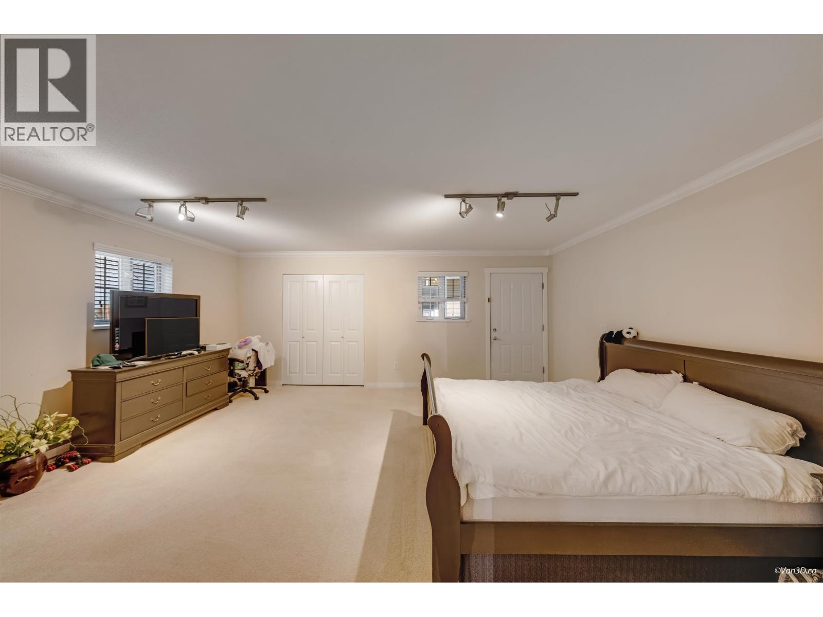 1412 Marguerite Street Property Photo 29