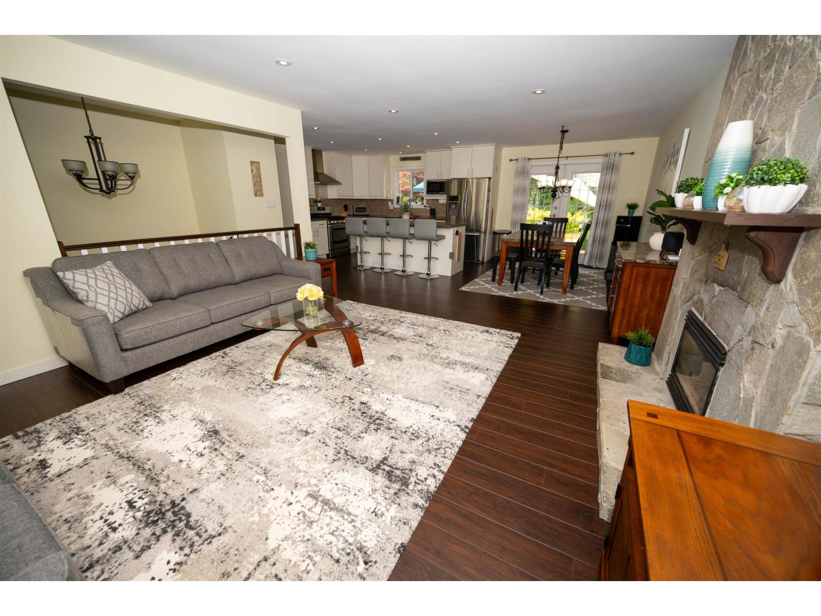 4536 199a Street Property Photo 7