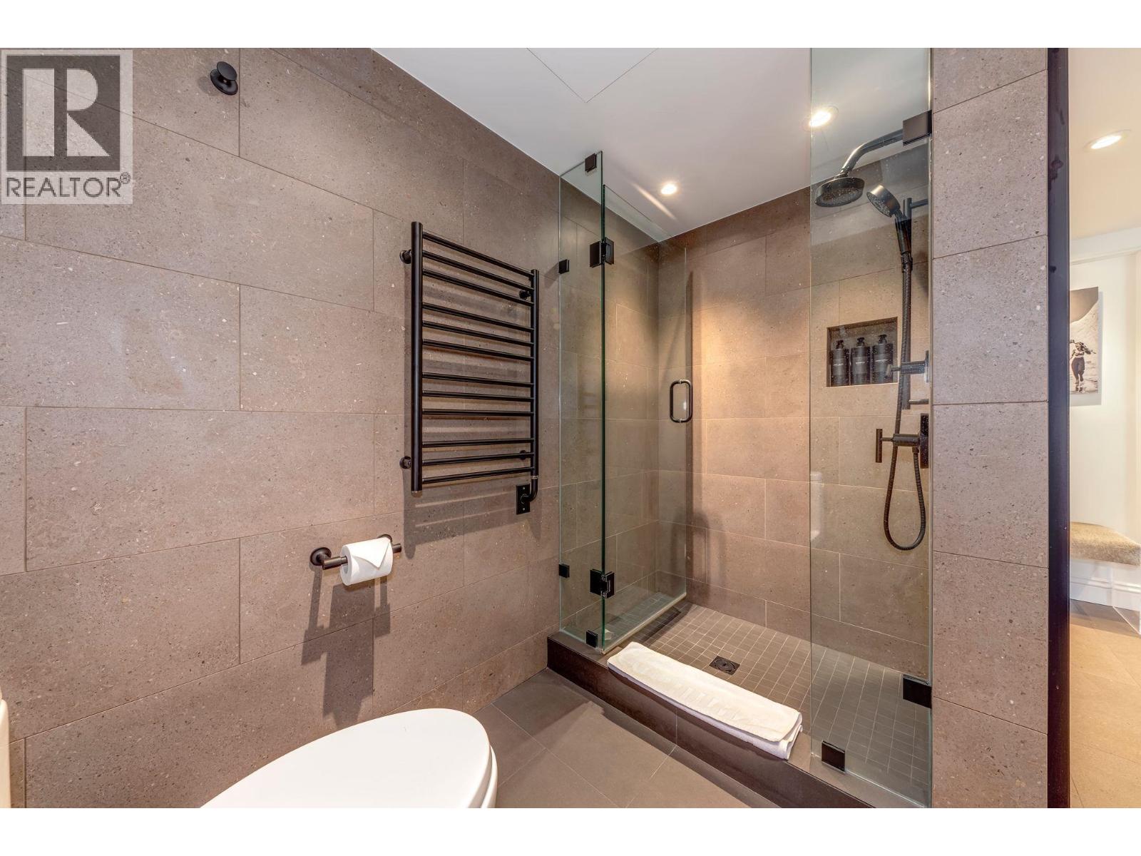 401 4557 Blackcomb Way Property Photo 8