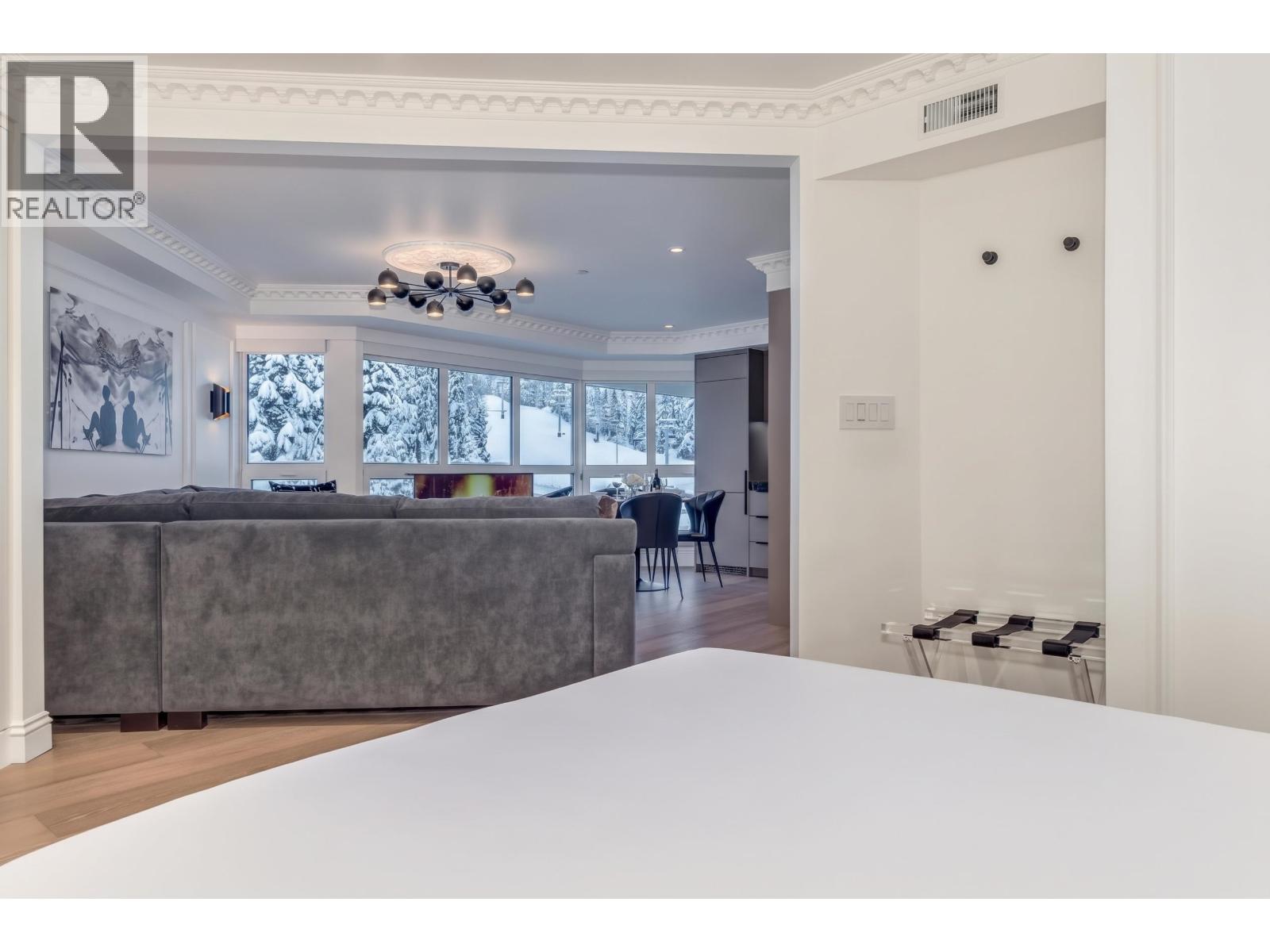 401 4557 Blackcomb Way Property Photo 12