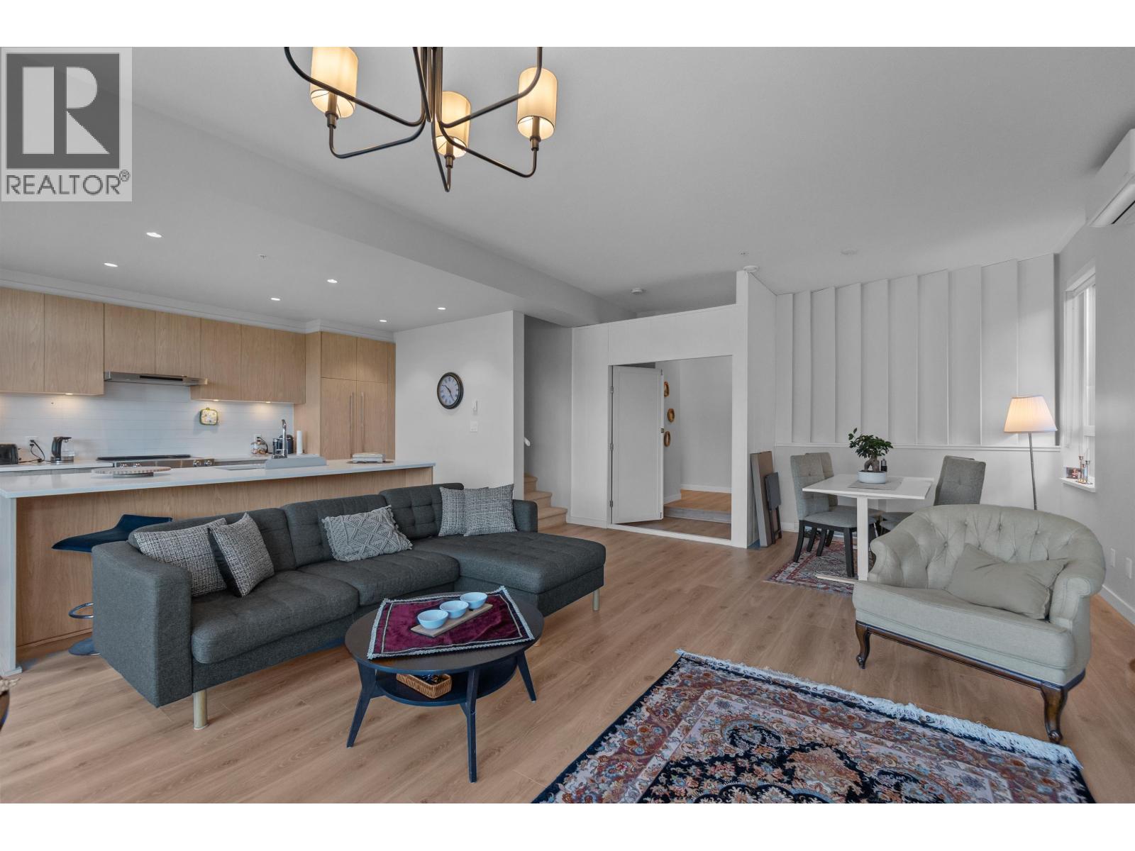 41245 Highline Place Property Photo 8