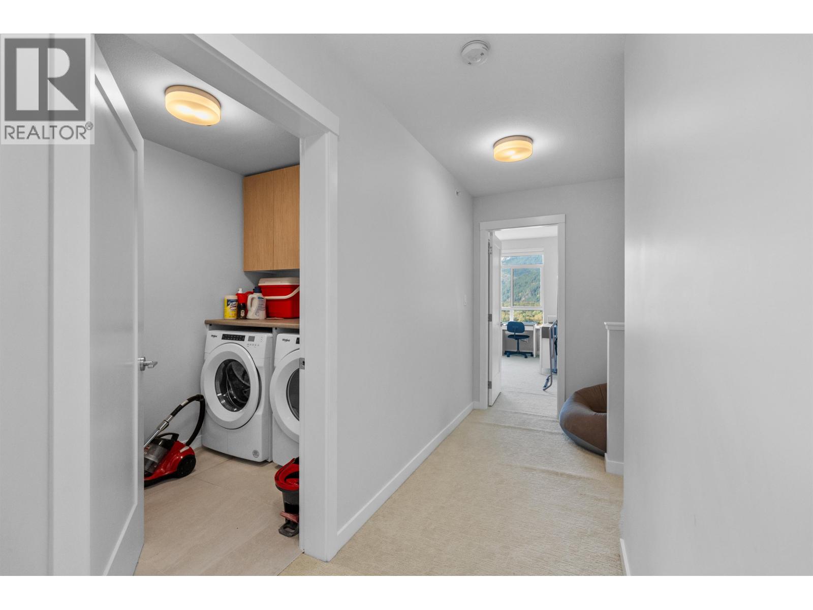 41245 Highline Place Property Photo 23