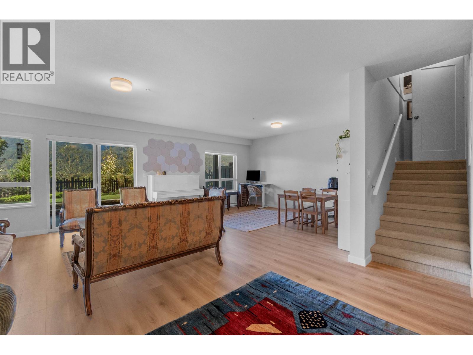 41245 Highline Place Property Photo 24