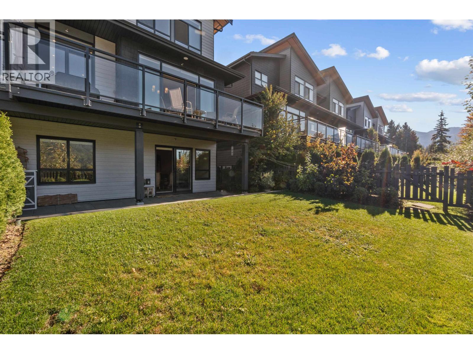 41245 Highline Place Property Photo 36