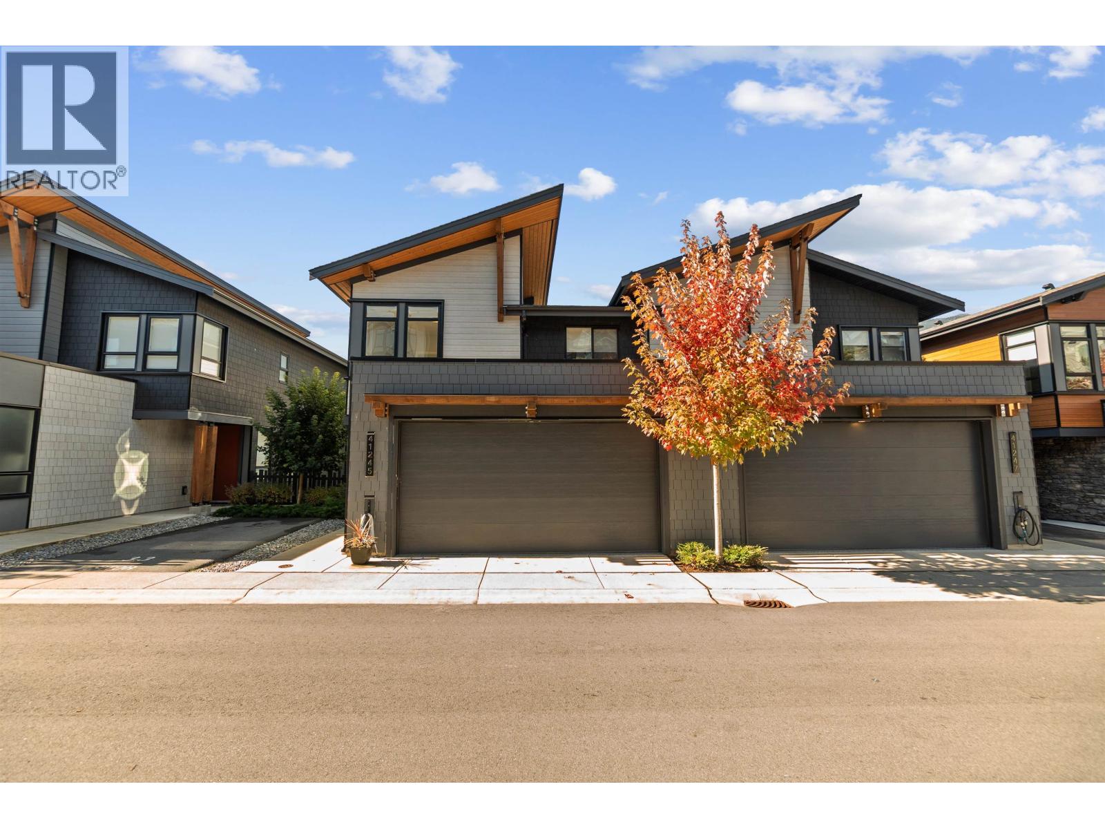 41245 Highline Place Property Photo 38