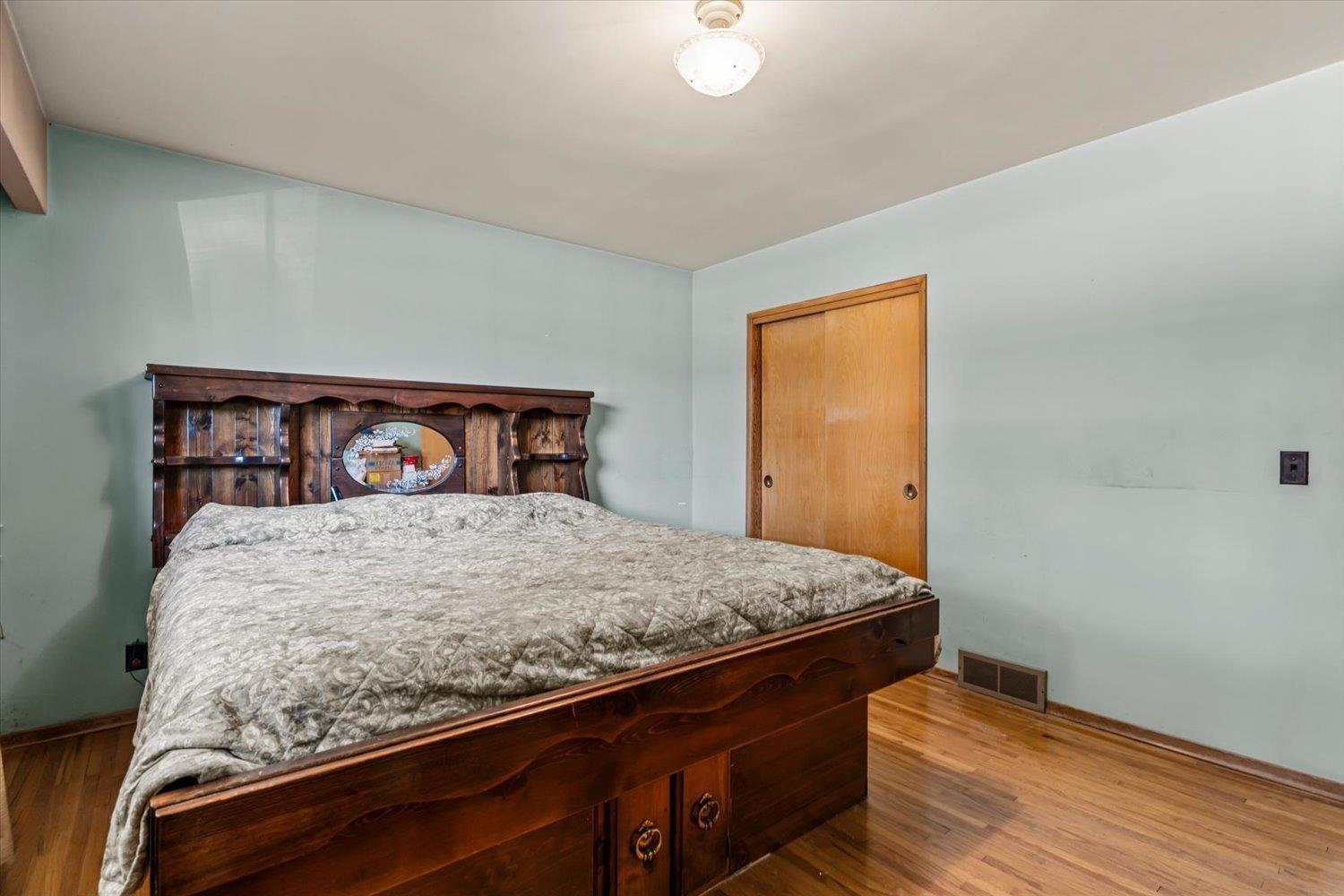 9481 Woodbine Street Property Photo 16