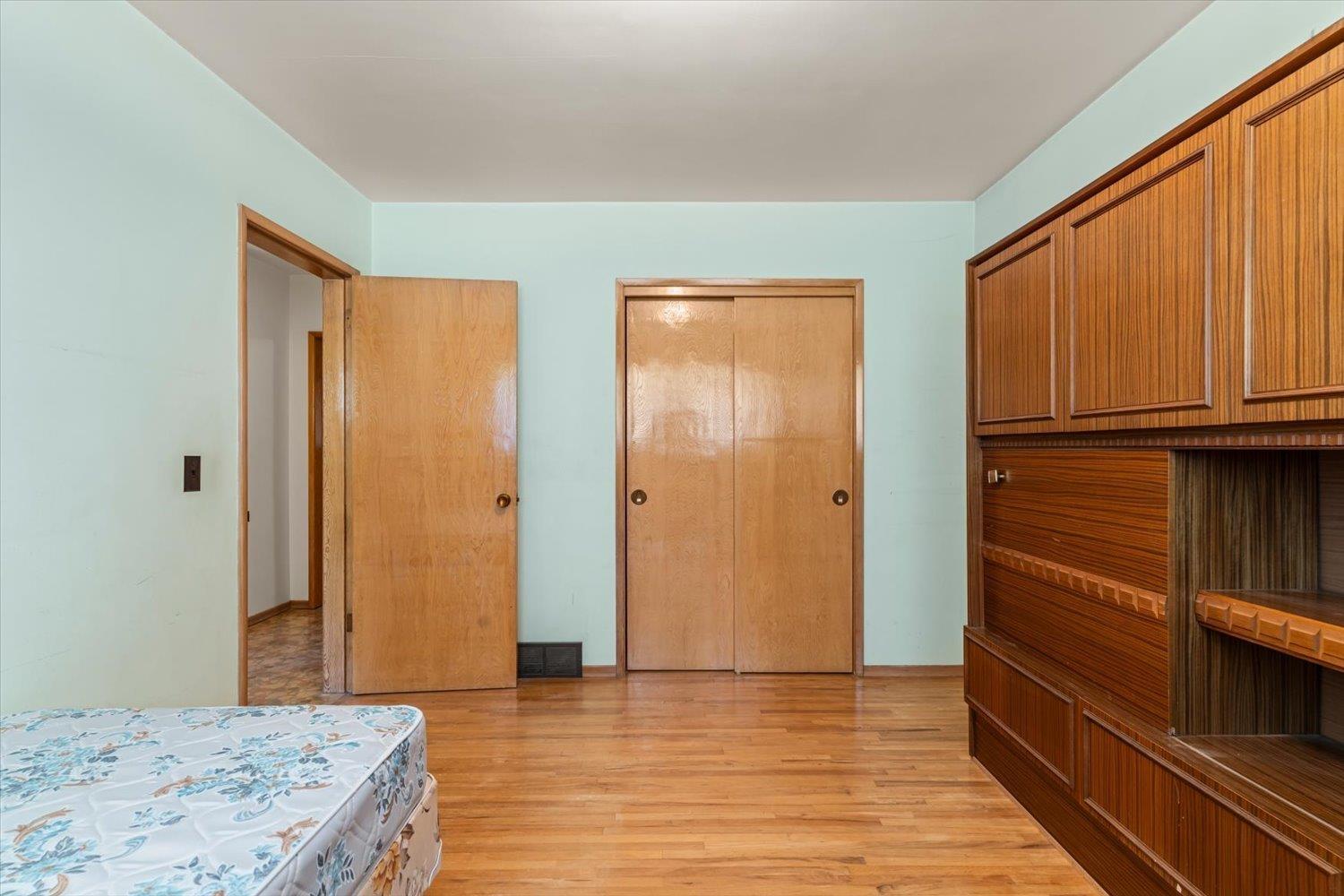 9481 Woodbine Street Property Photo 17