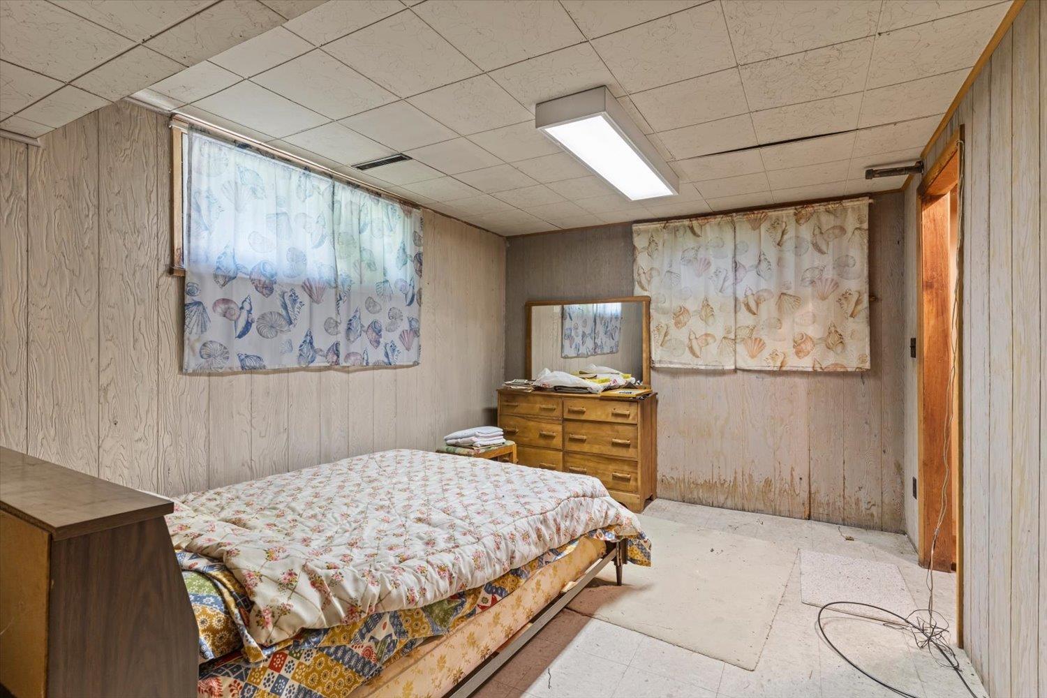 9481 Woodbine Street Property Photo 31