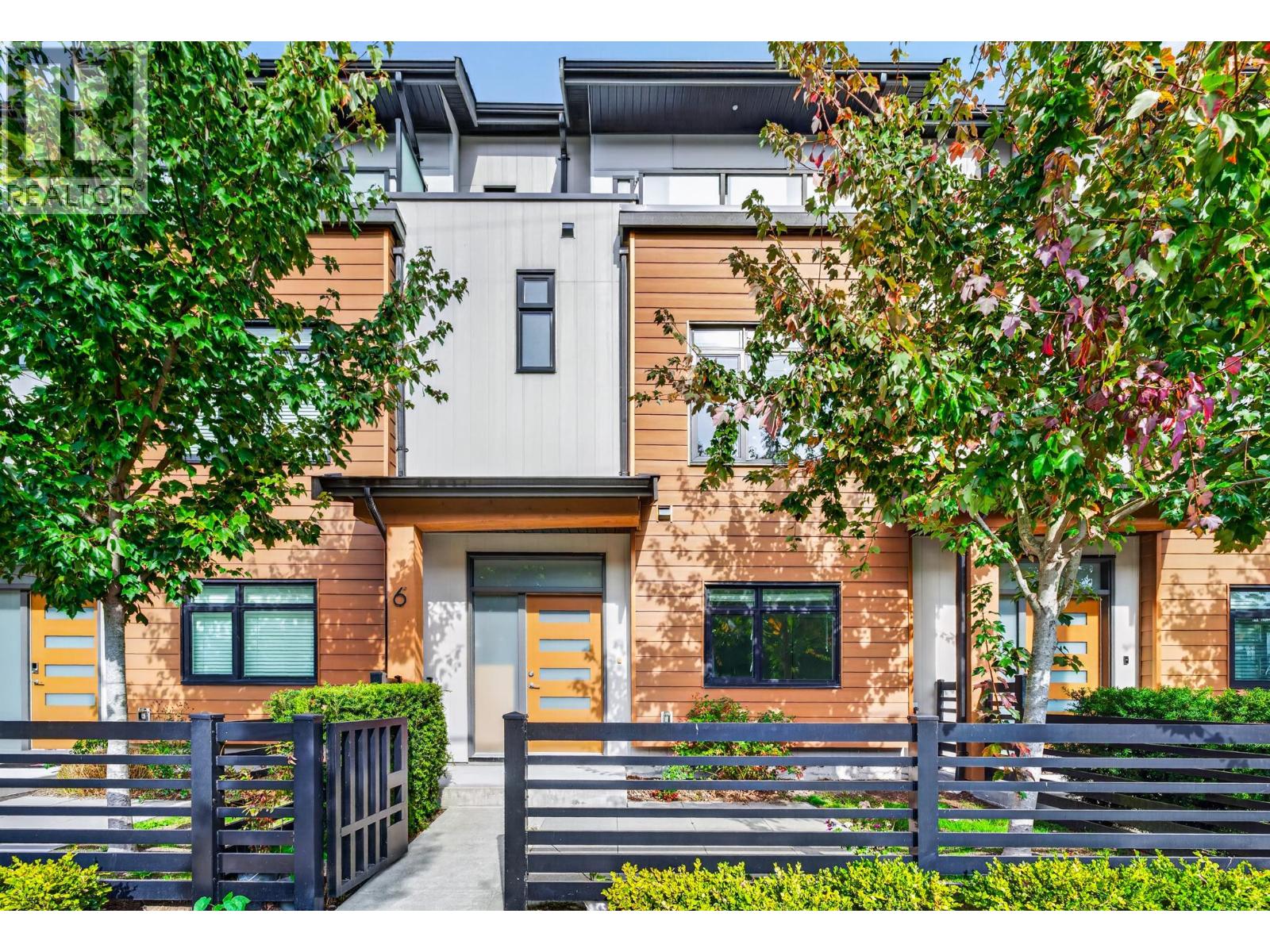 6 5651 STEVESTON HIGHWAY