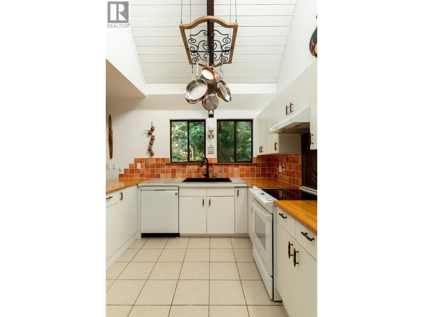 1540 Tunstall Boulevard Property Photo 12