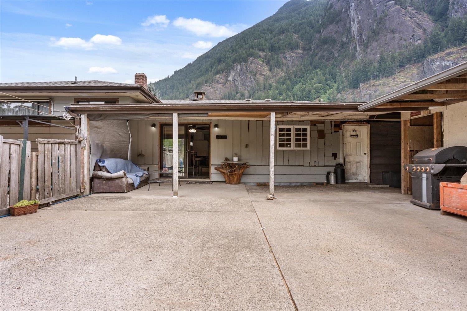 19865 Peter Street Property Photo 25