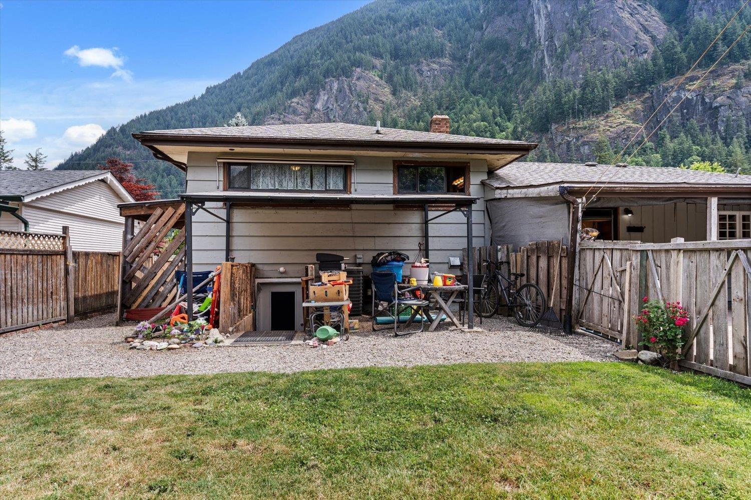 19865 Peter Street Property Photo 26