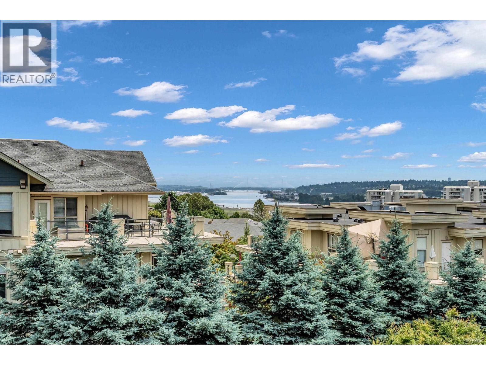 307 285 ROSS DRIVE Property Photo 1