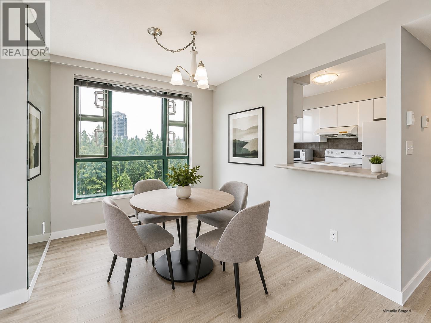 1704 3071 Glen Drive Property Photo 3