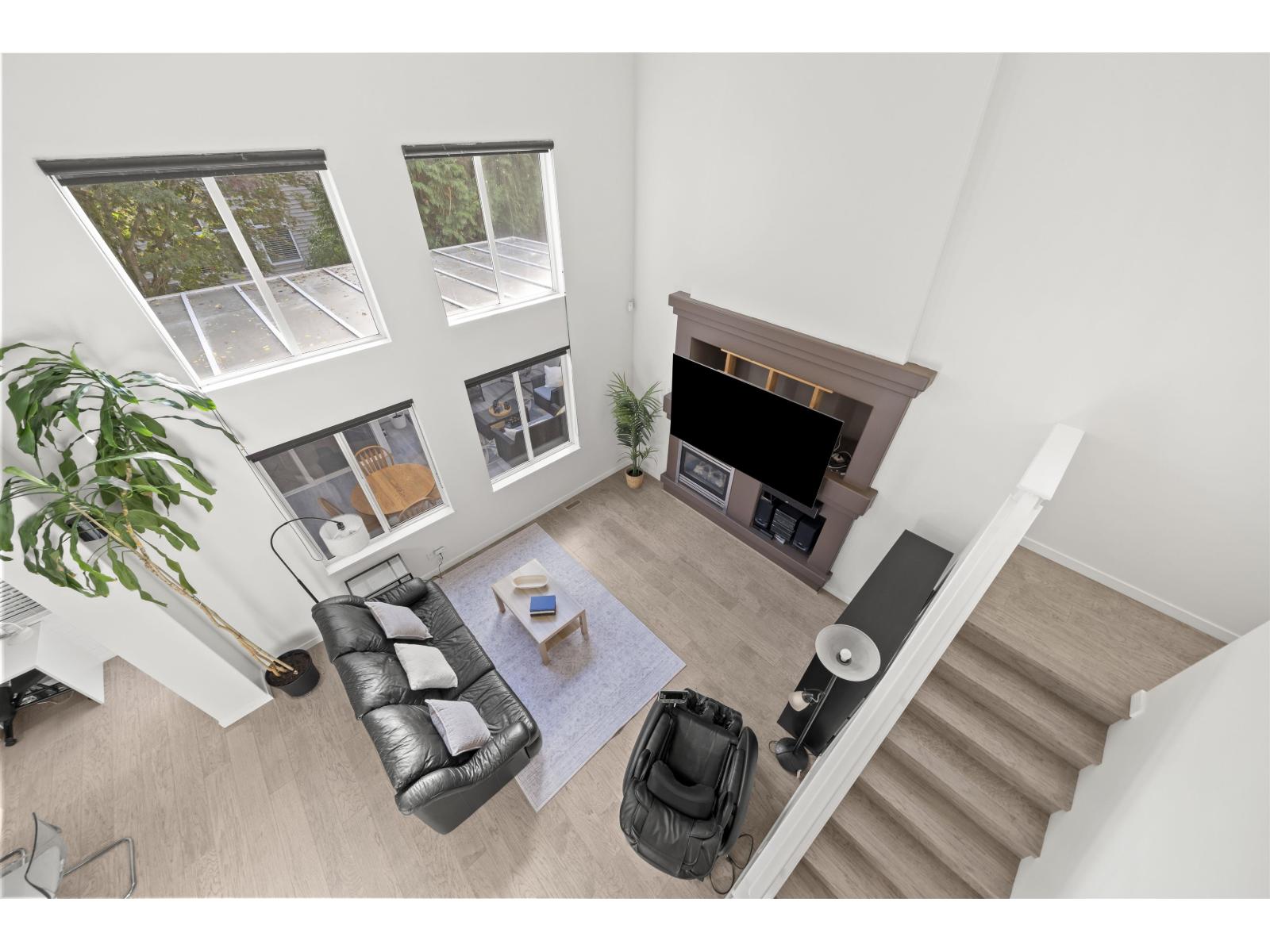 14938 59 Avenue Property Photo 16
