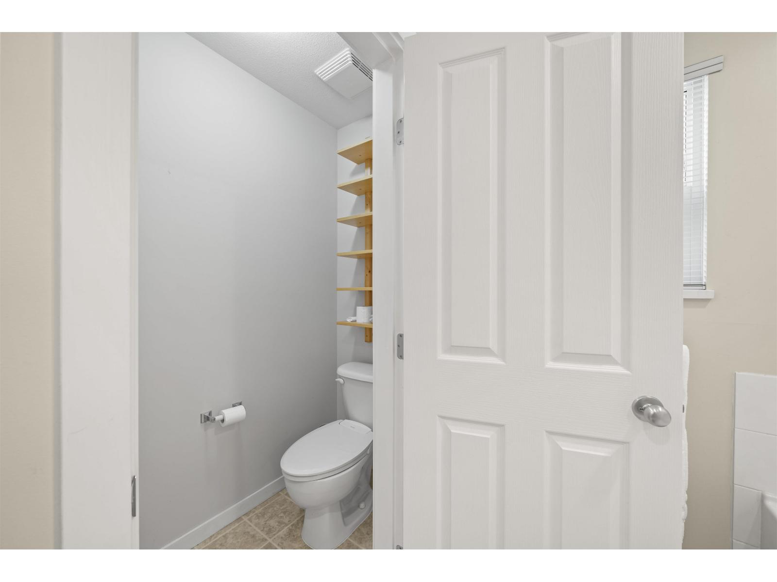 14938 59 Avenue Property Photo 23