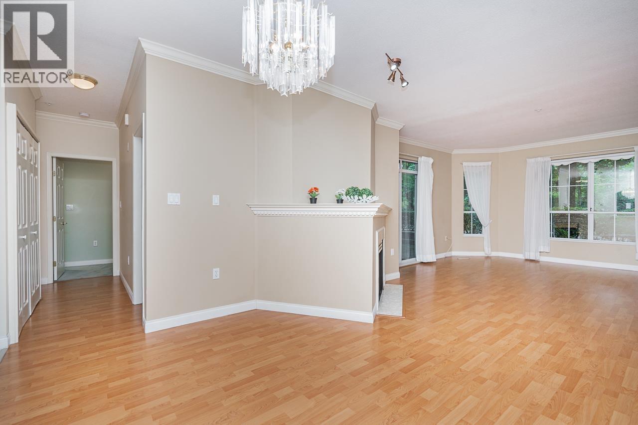 104 2995 Princess Crescent Property Photo 14