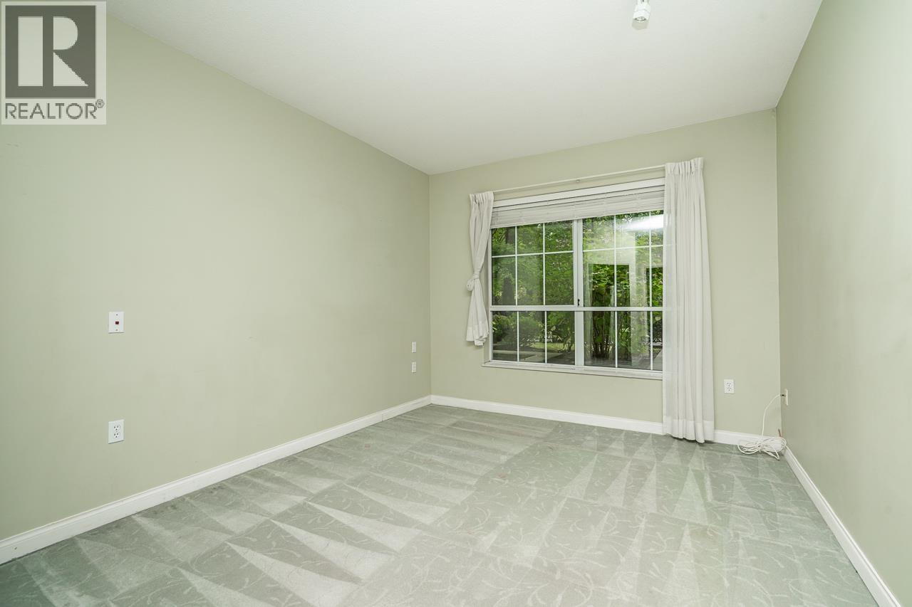104 2995 Princess Crescent Property Photo 15