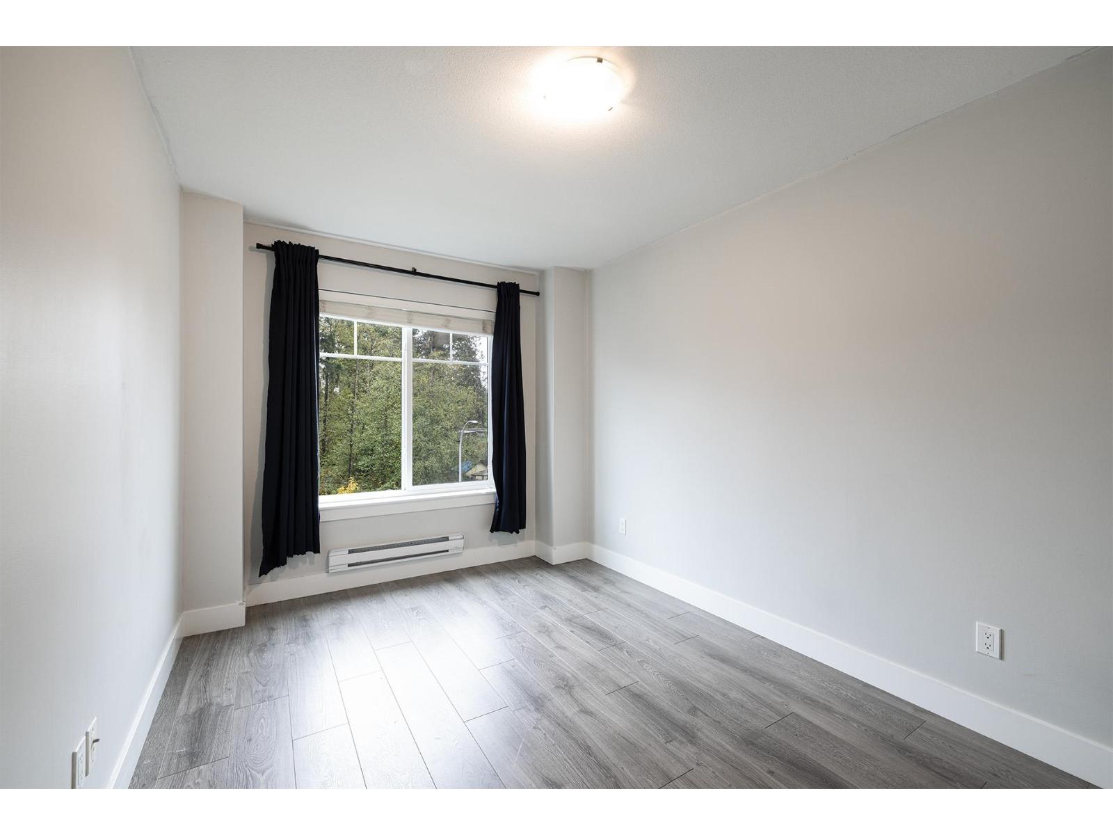 27 14660 105a Avenue Property Photo 16