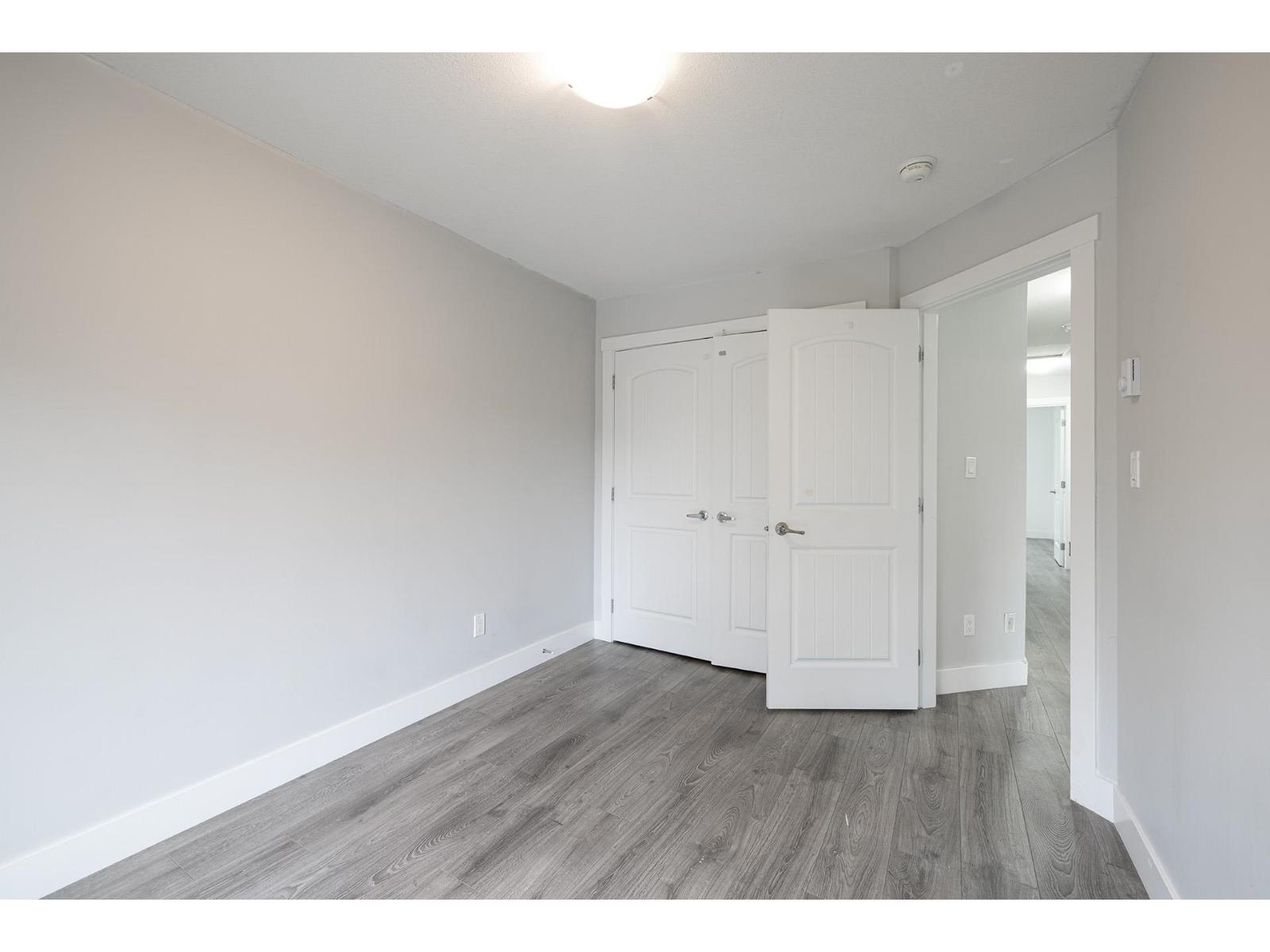 27 14660 105a Avenue Property Photo 17