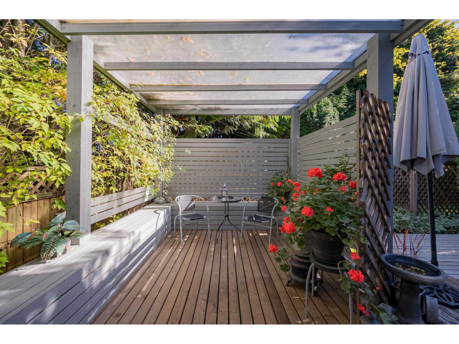7269 150a Street Property Photo 34