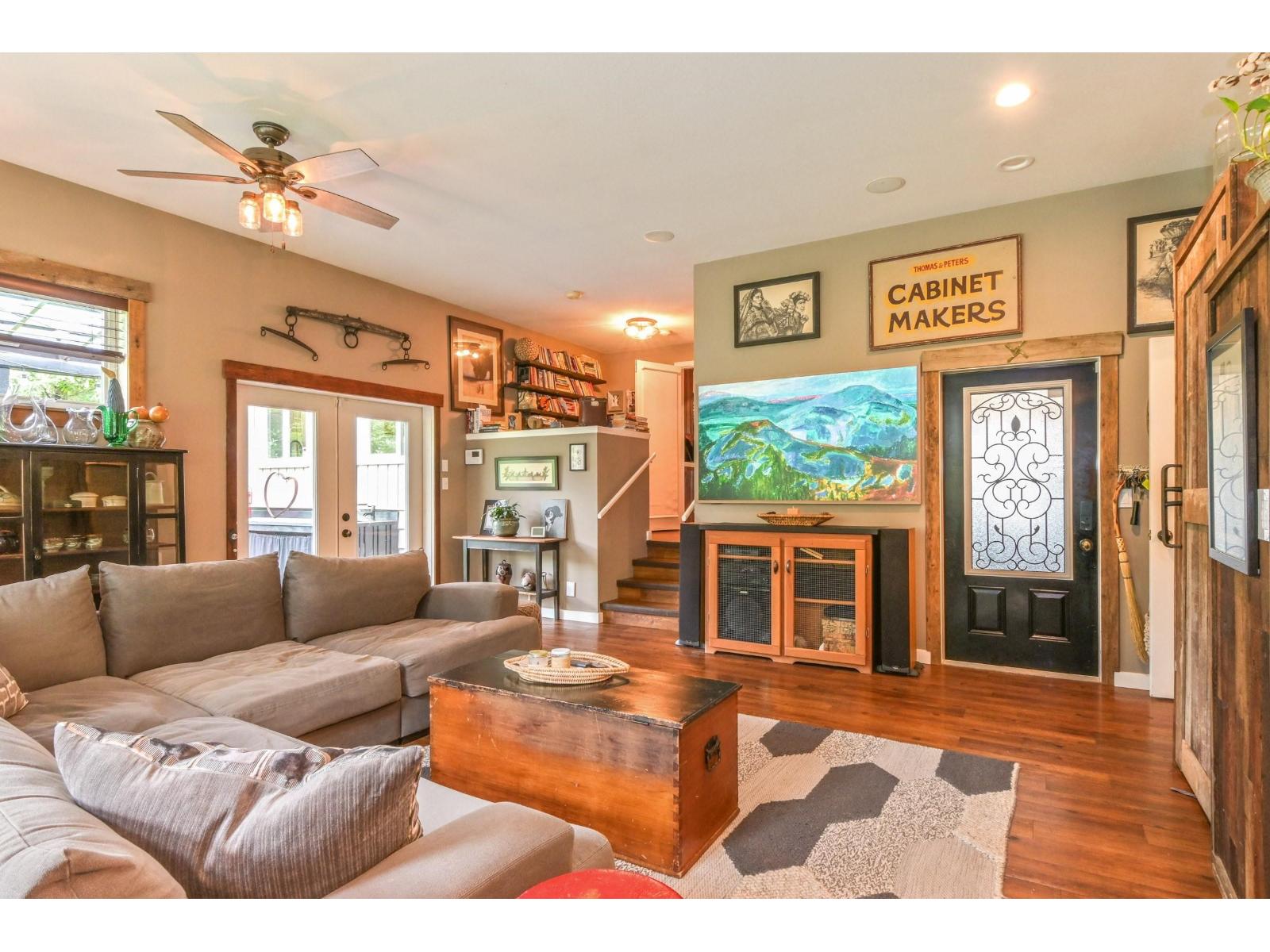 32955 Dewdney Trunk Road Property Photo 6