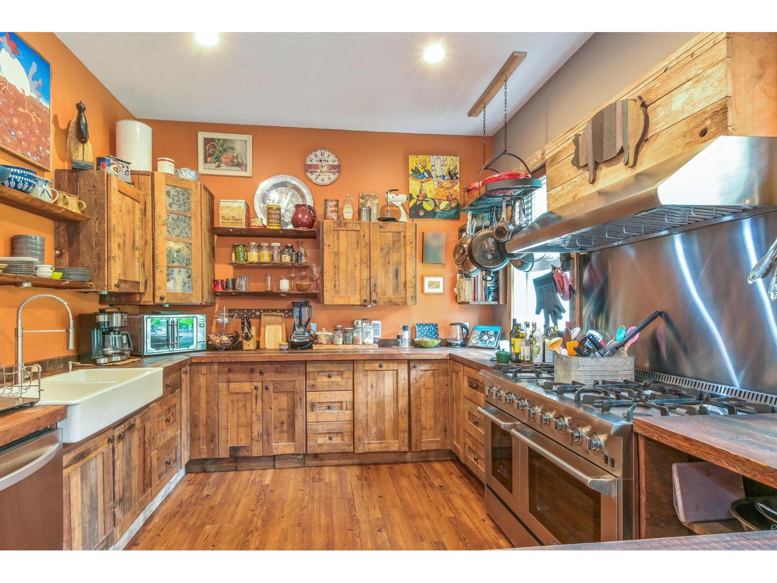 32955 Dewdney Trunk Road Property Photo 11