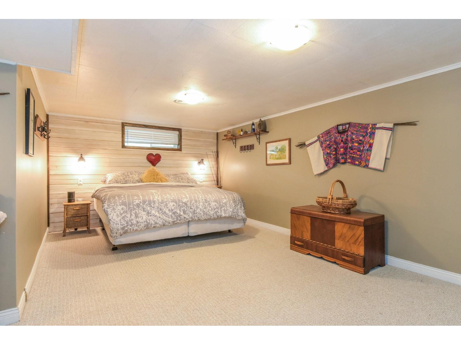 32955 Dewdney Trunk Road Property Photo 15