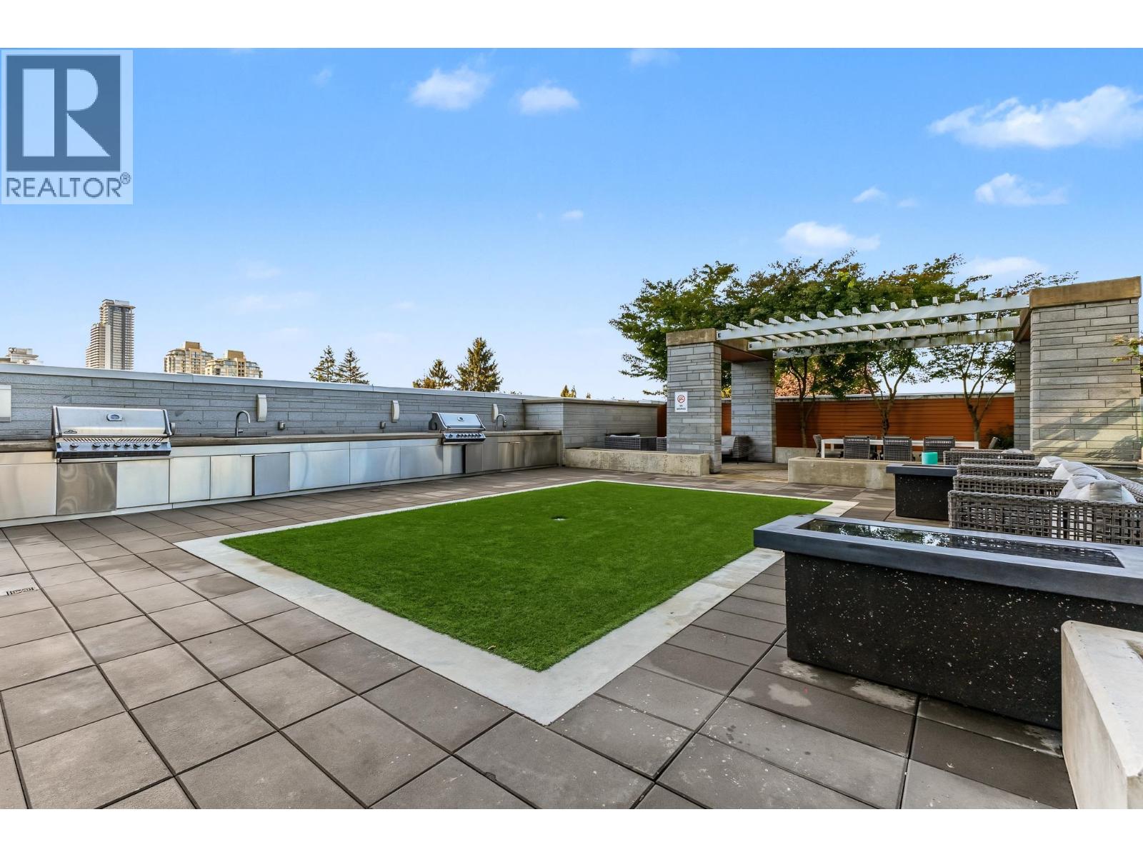 101 652 Whiting Way Property Photo 33