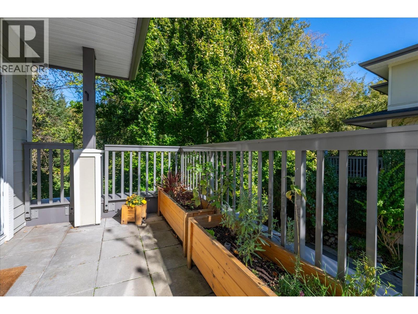 46 40632 Government Road Property Photo 7