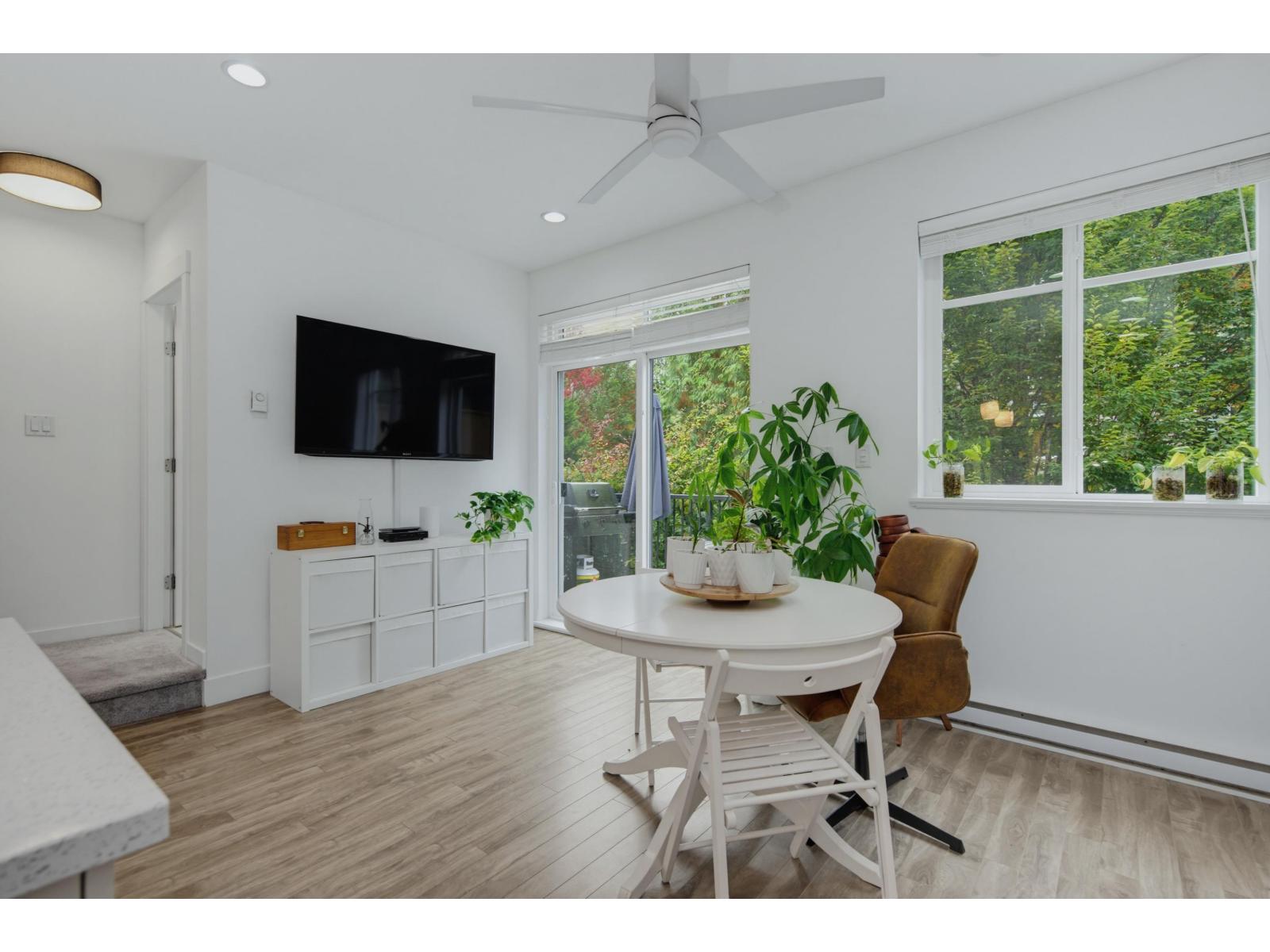 36 3039 156 Street Property Photo 15