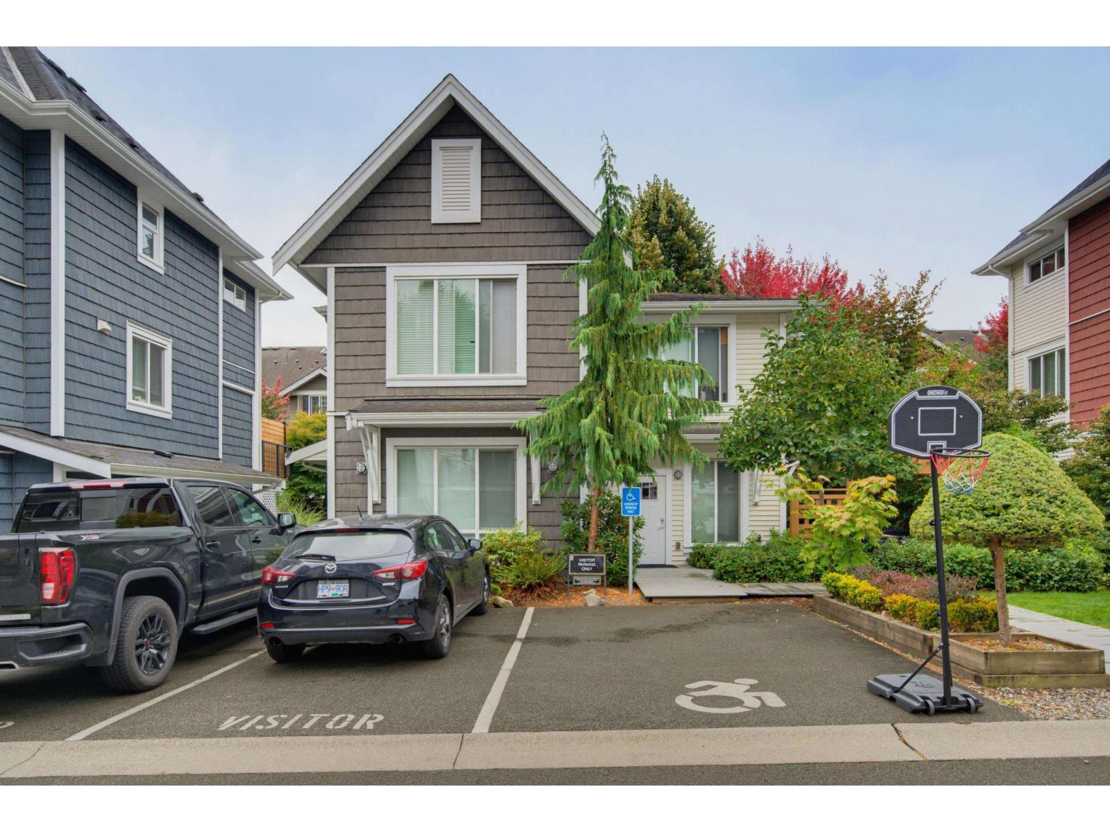 36 3039 156 Street Property Photo 34
