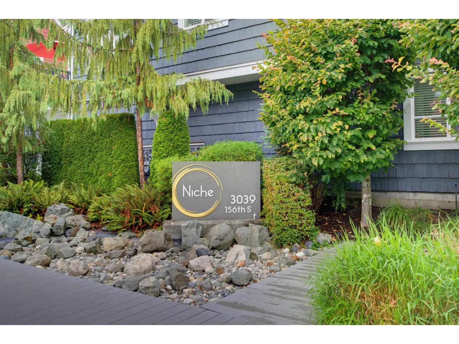 36 3039 156 Street Property Photo 39