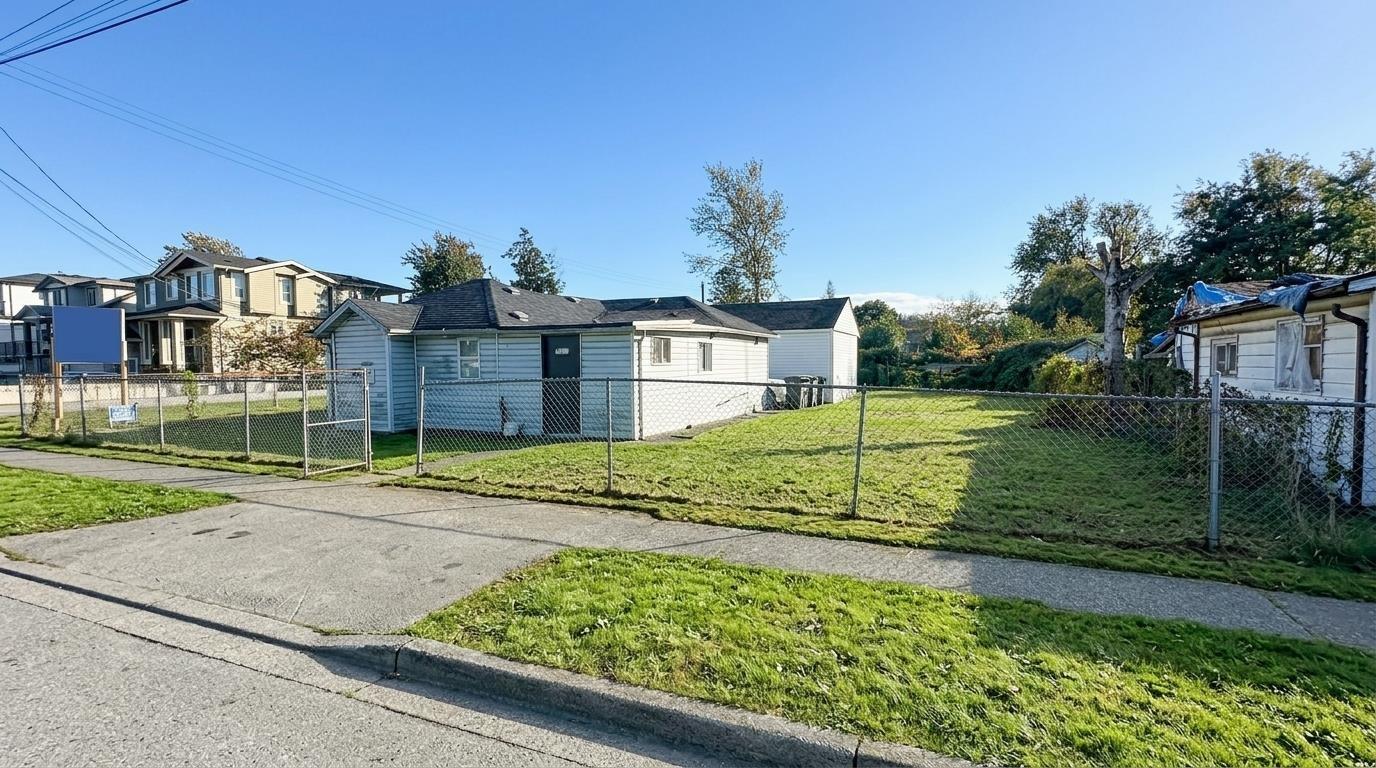 12666 114 Avenue Property Photo 1