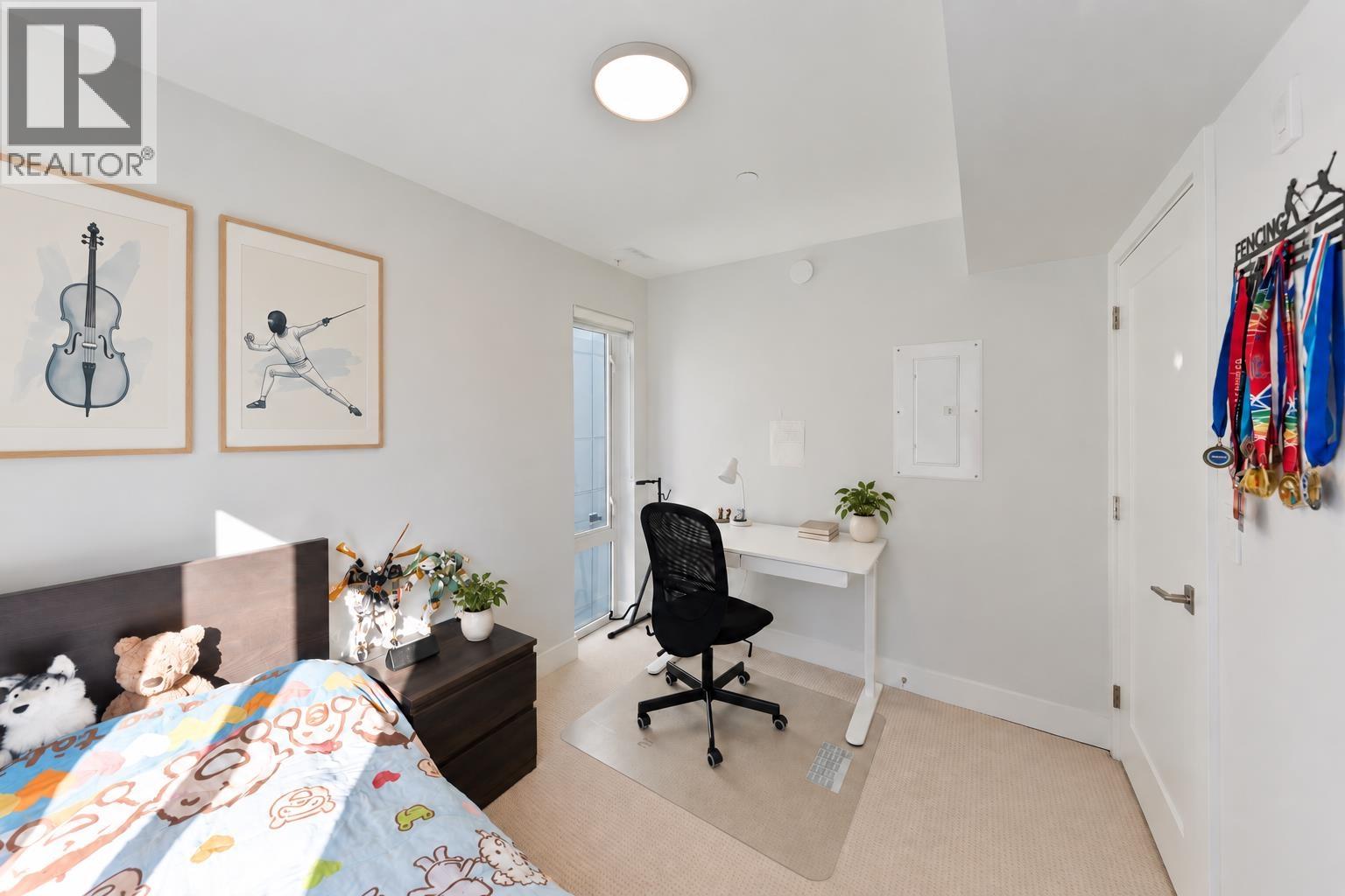 7669 Granville Street Property Photo 11