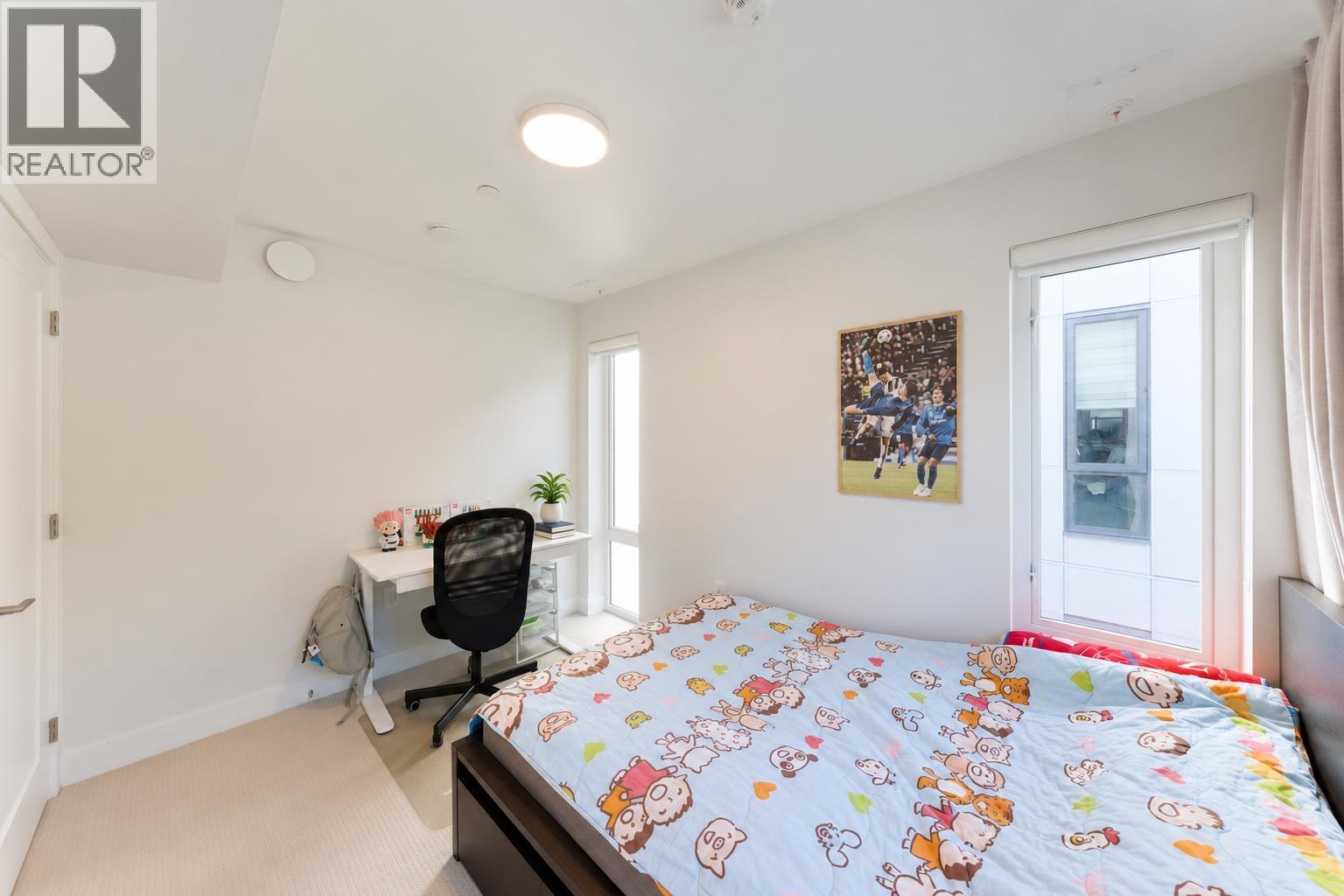 7669 Granville Street Property Photo 13