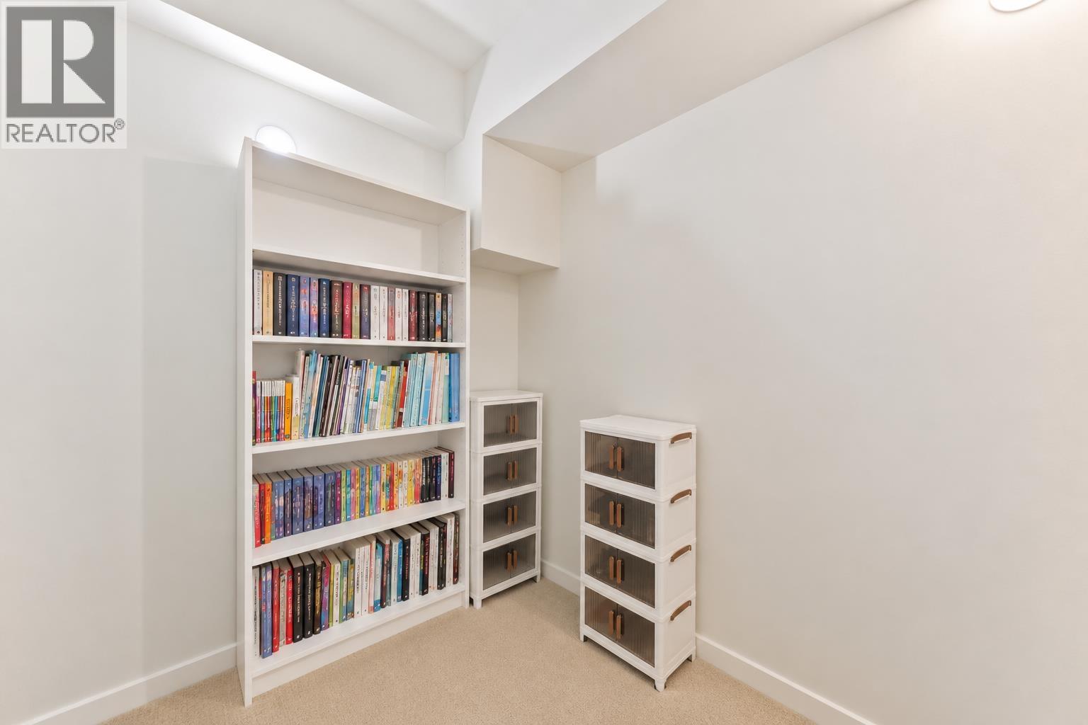 7669 Granville Street Property Photo 20