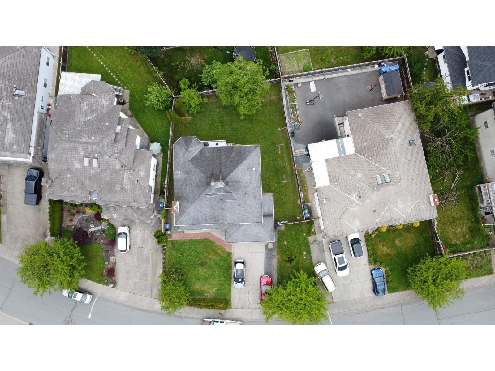14919 Spenser Drive Property Photo 32