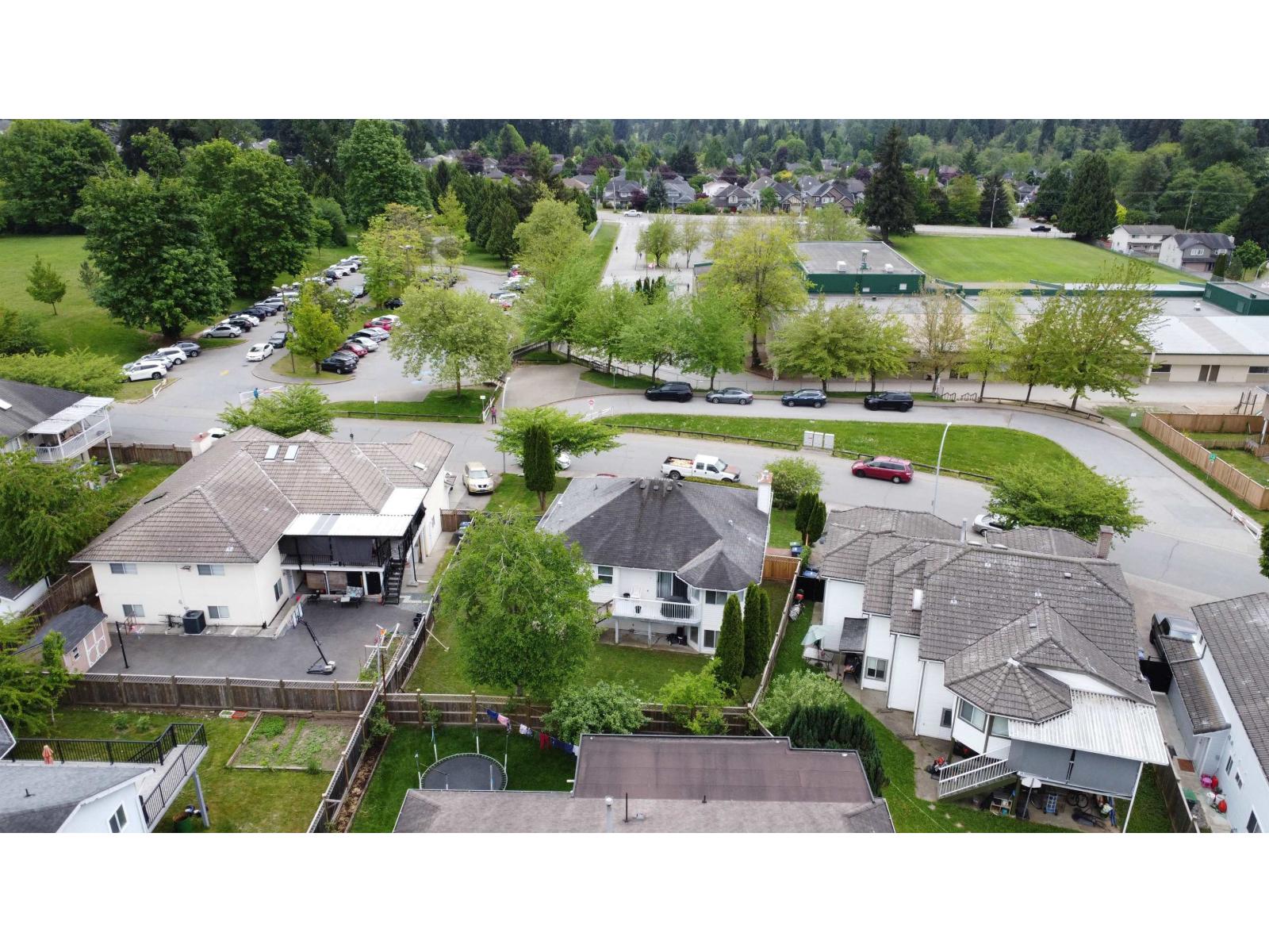 14919 Spenser Drive Property Photo 36