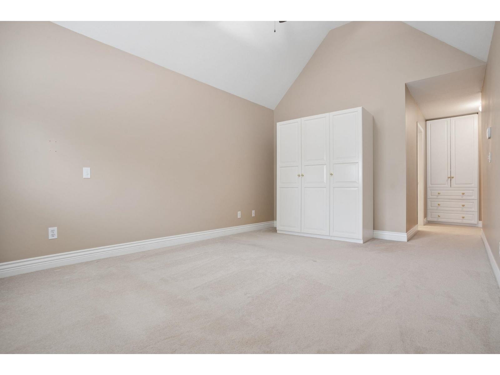 3 8567 164 Street Property Photo 17