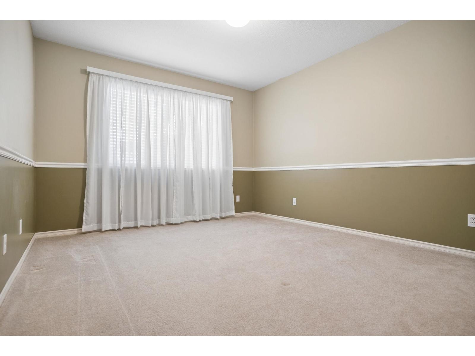 3 8567 164 Street Property Photo 19