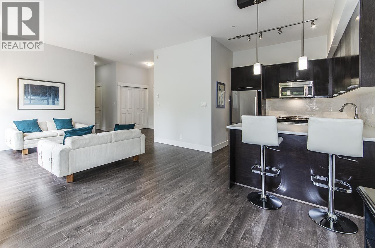401 2362 Whyte Avenue Property Photo 8