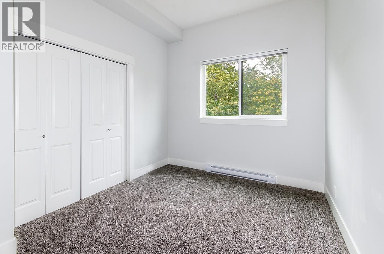 401 2362 Whyte Avenue Property Photo 15