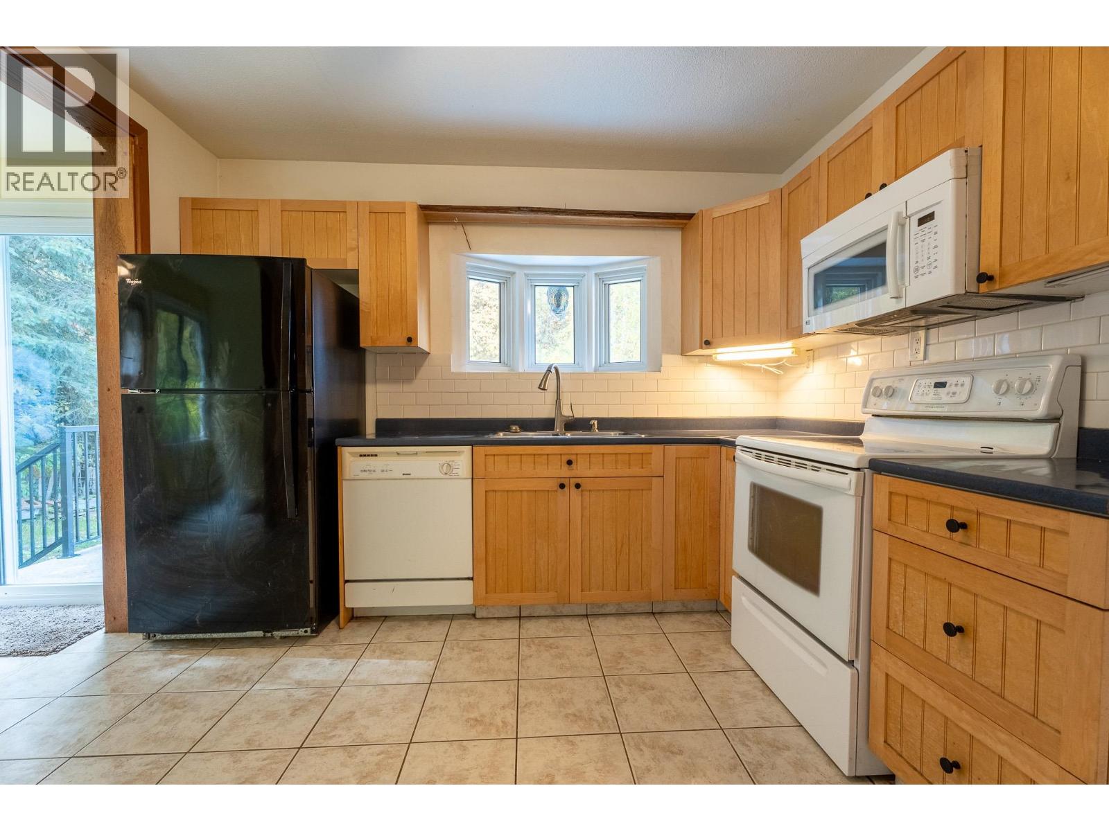 1553 Aintree Drive Property Photo 11