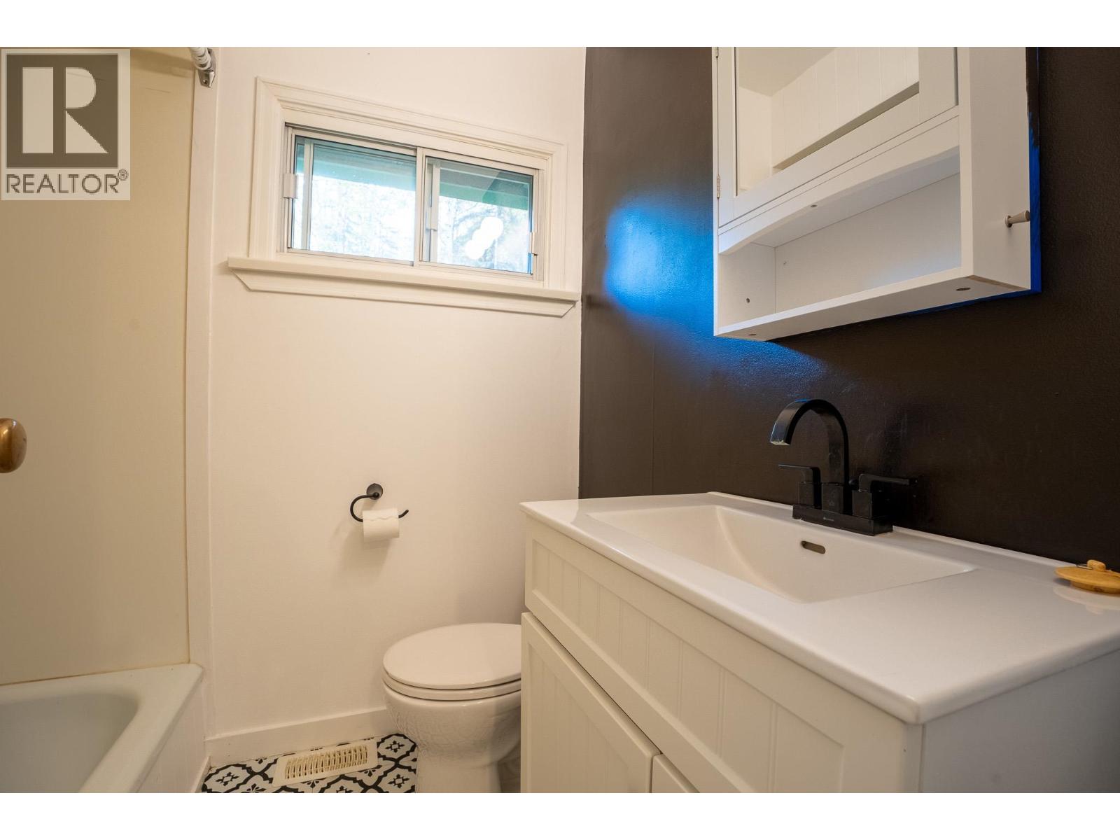 1553 Aintree Drive Property Photo 17