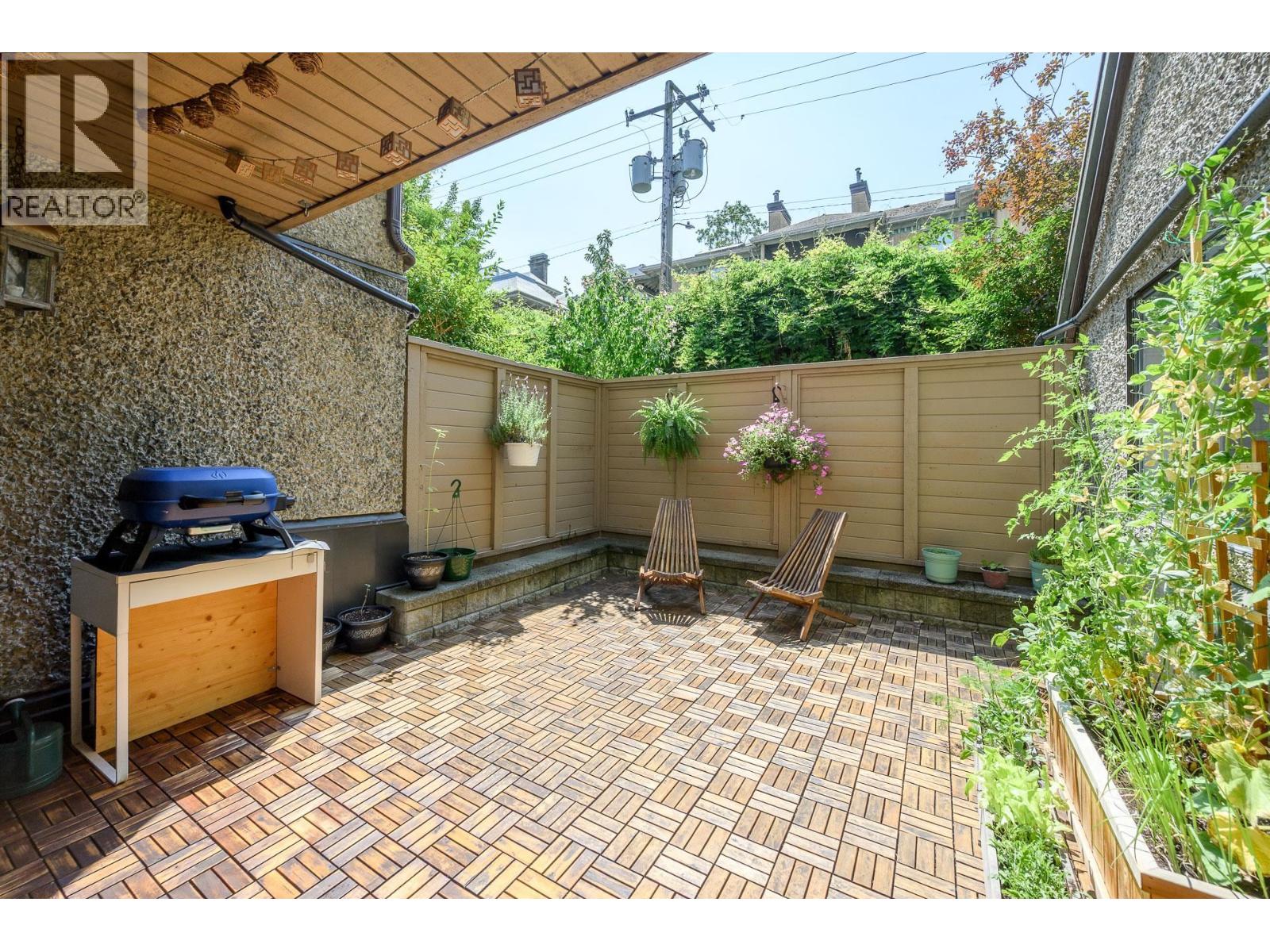 104 1500 Pendrell Street Property Photo 1