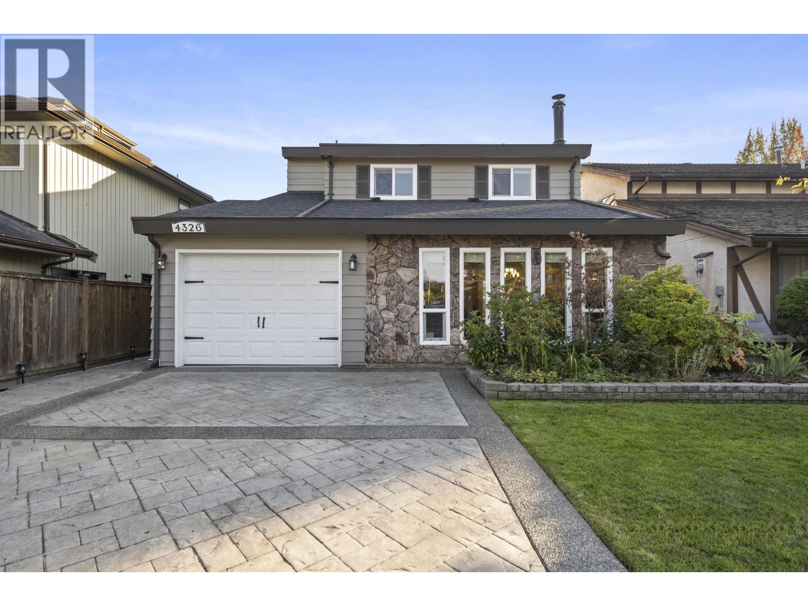 4326 Bonavista Drive Property Photo 1