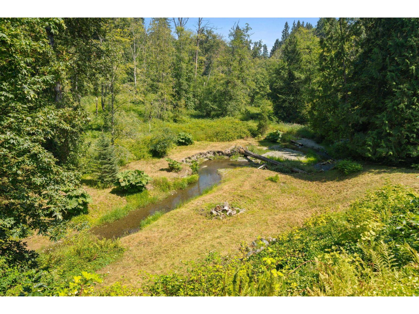23956 64 Avenue Property Photo 5